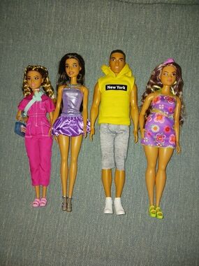 Lot of 4 Latina Hispanic Brown Indian Teresa Barbie Dolls Ken Doll